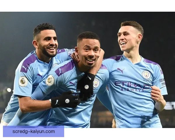 拉菲尼亚传球视野提升球队战术灵活性，改变比赛格局表现备受关注